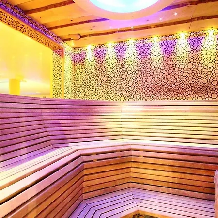 Grand Rose Hotell