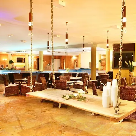 Grand Rose 4* Κουρεσάαρε