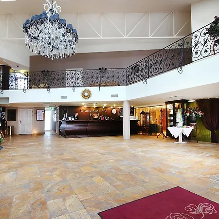 Grand Rose فندق