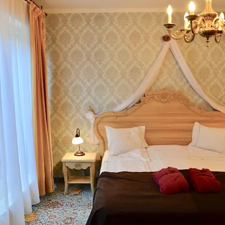 Szálloda Grand Rose