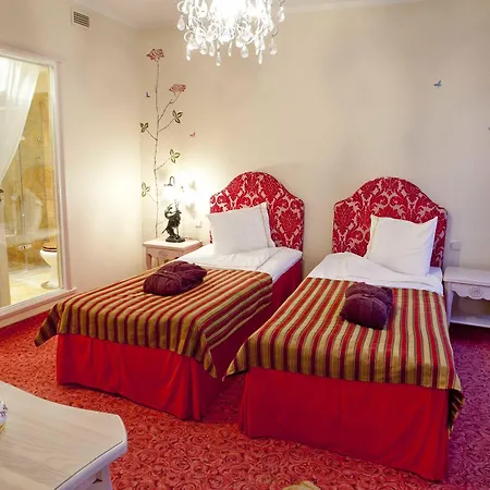 Grand Rose Κουρεσάαρε