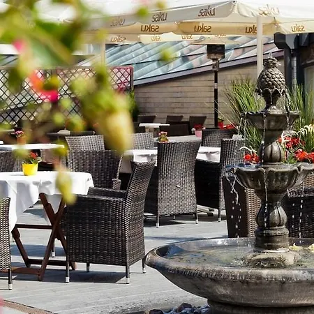 Grand Rose 4* Κουρεσάαρε