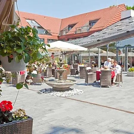 Grand Rose Hotel 4*