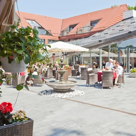 Grand Rose 4* Κουρεσάαρε